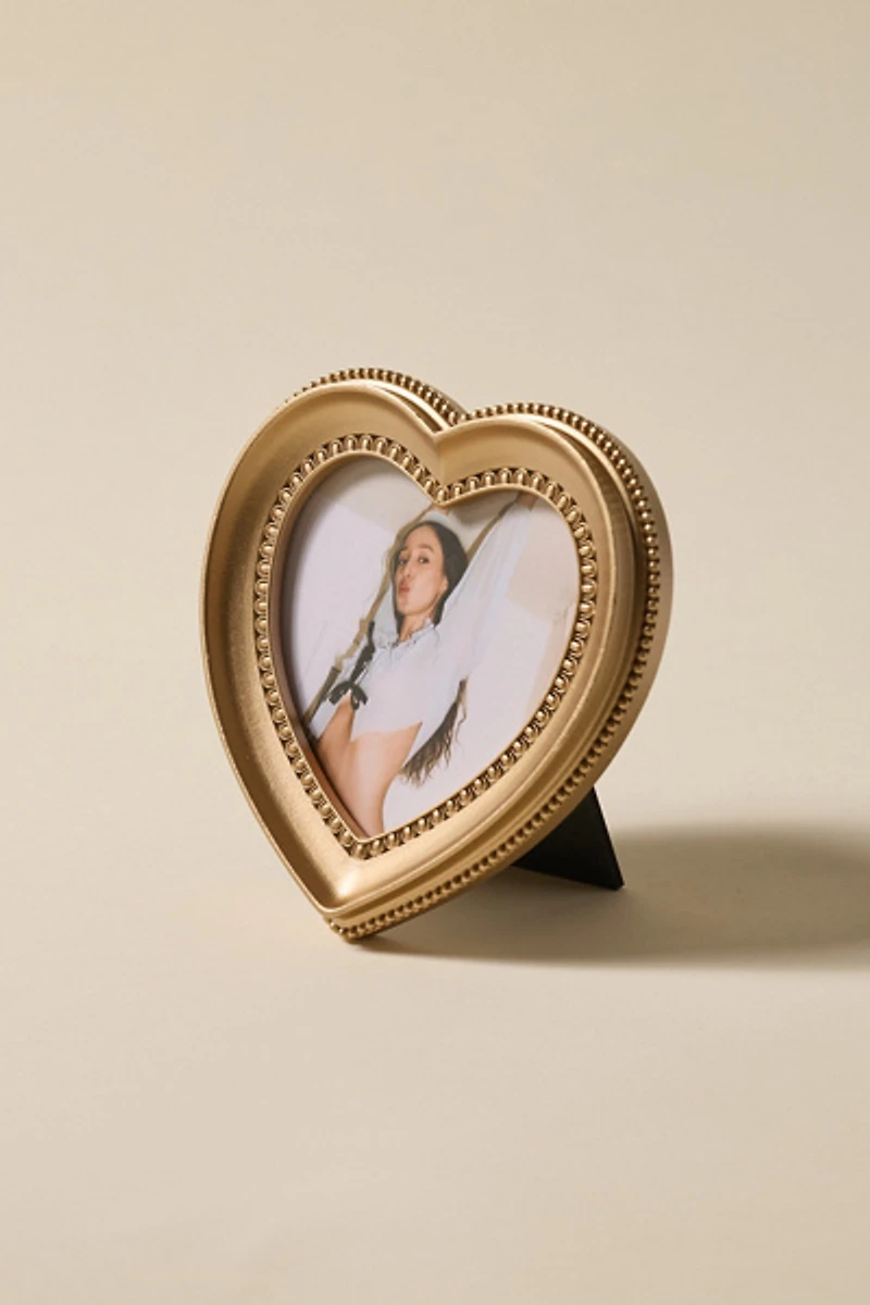 Ornate Heart Shaped 4x4 Picture Frame