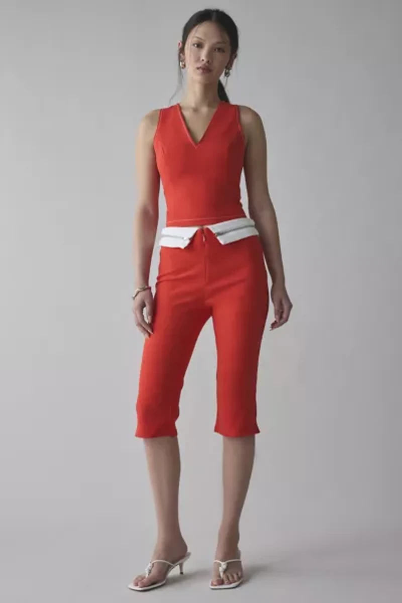 by.DYLN Miranda V-Neck Crop Top