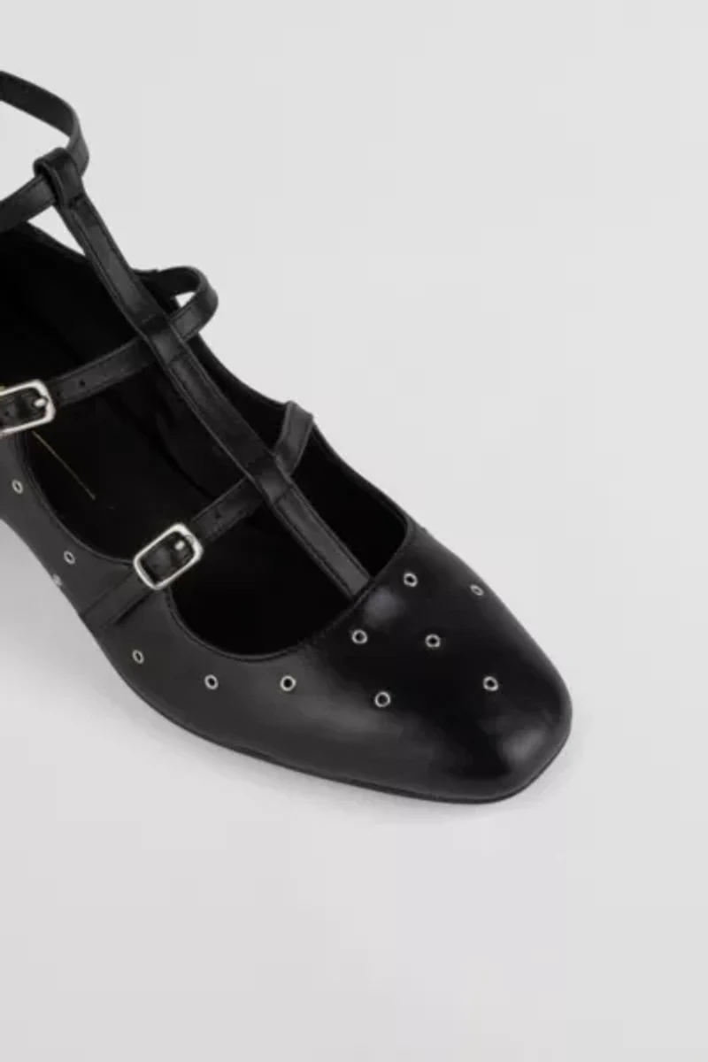 Intentionally Blank Pickle Heel