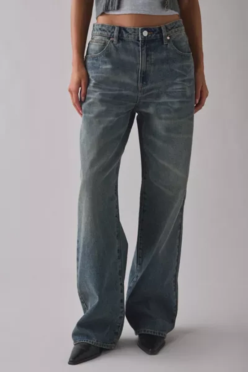 Abrand 95 Amber Mid-Rise Baggy Jean