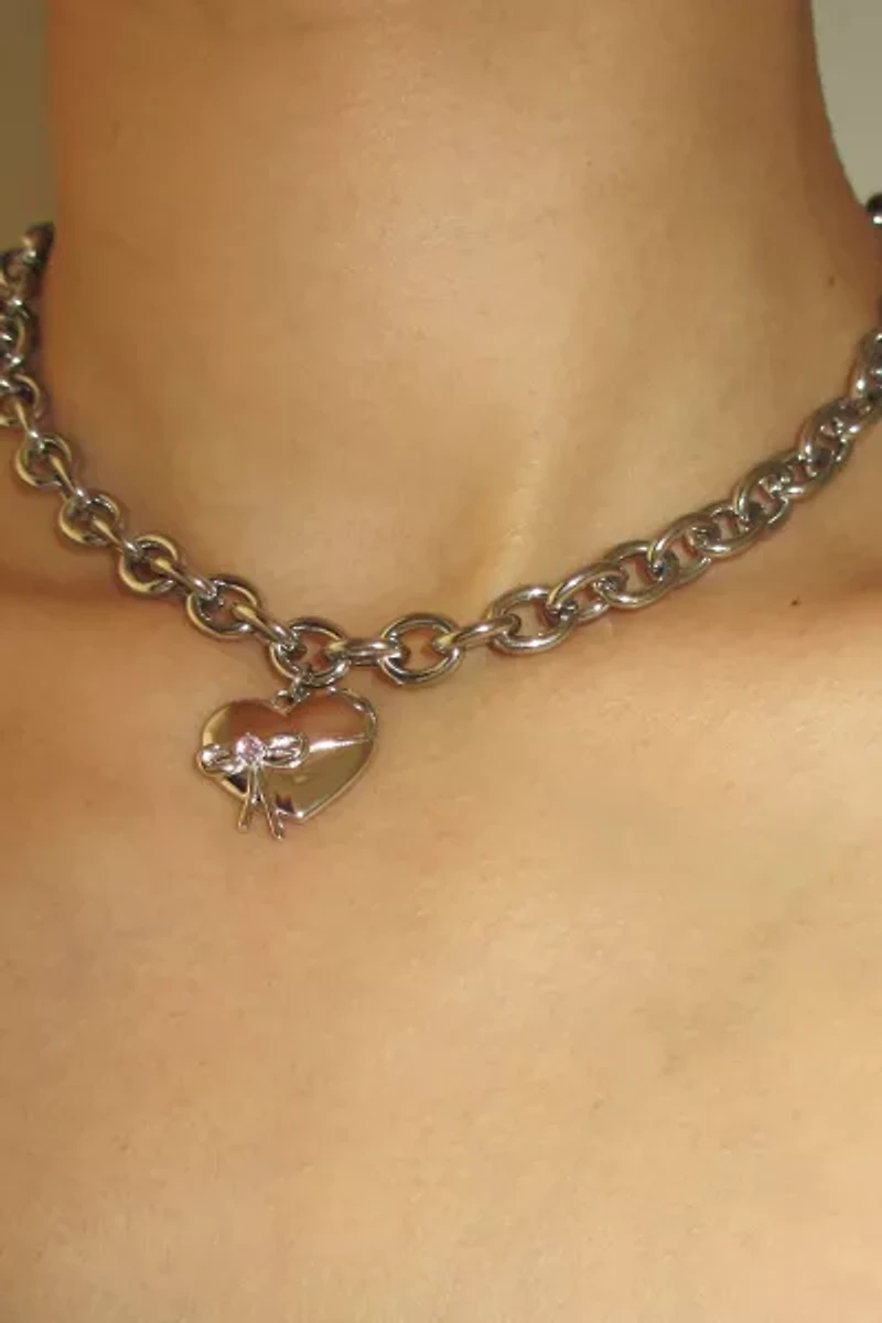RIMOR The Bow Heart Chain Choker