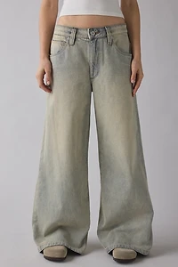 Abrand 99 Tyra Low-Rise Mega Baggy Jean