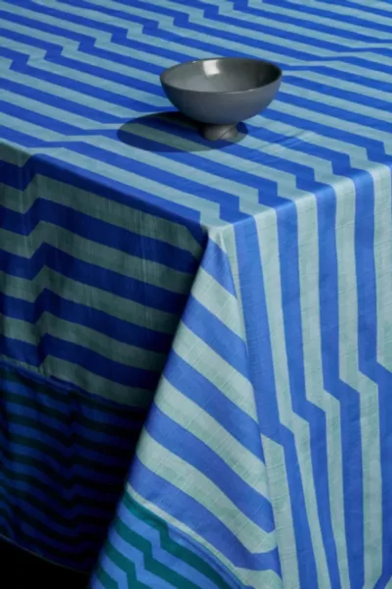 Tortuga Forma Reversible Patterned Tablecloth