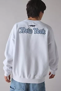 Pro Standard MLB New York Yankees Country Club Crest Graphic Crew Neck Sweatshirt