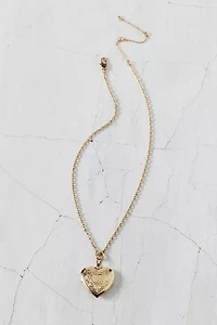 Metal Etched Heart Locket Necklace