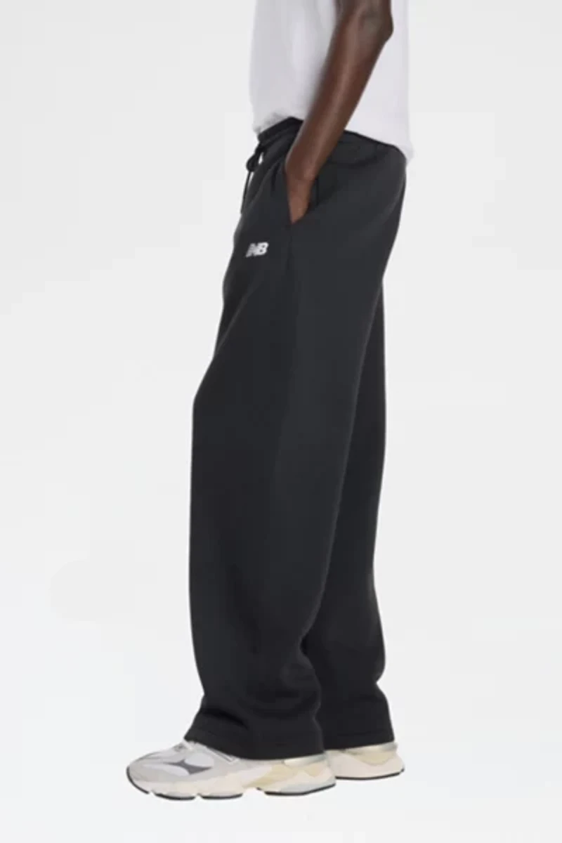 New Balance Sport Essential Open Hem Sweatpant