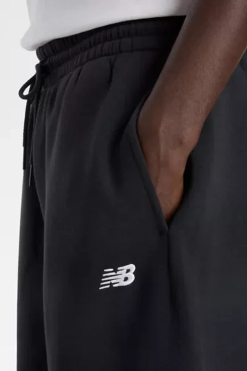 New Balance Sport Essential Open Hem Sweatpant