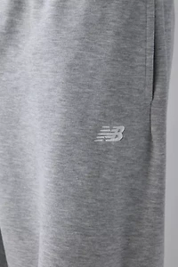 New Balance Sport Essential Open Hem Sweatpant