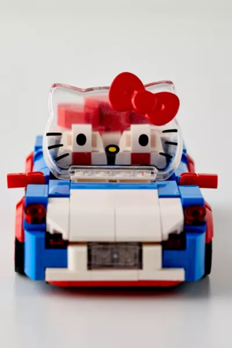 Sanrio Hello Kitty Convertible 294-Piece Brickcraft Building Set