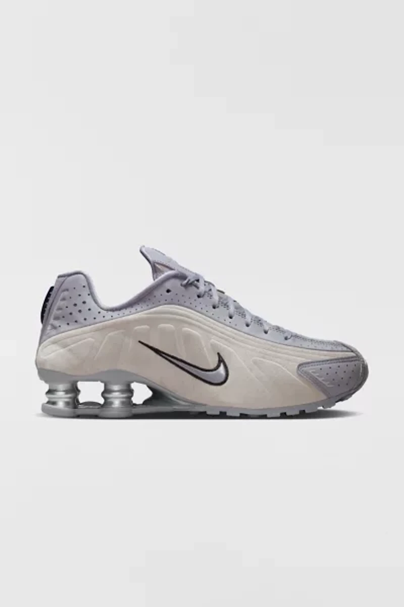 Nike Women's Shox R4 Sneaker