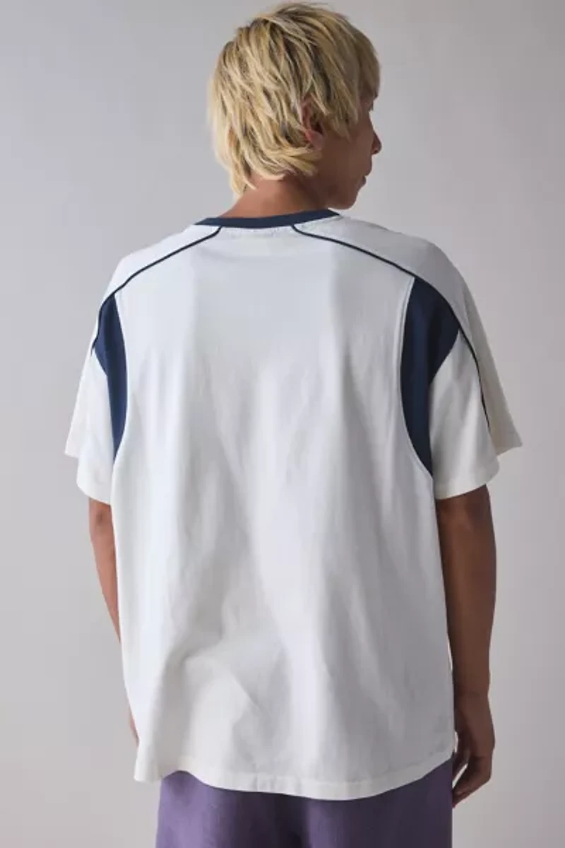 iets frans… Piped Paneled Tee
