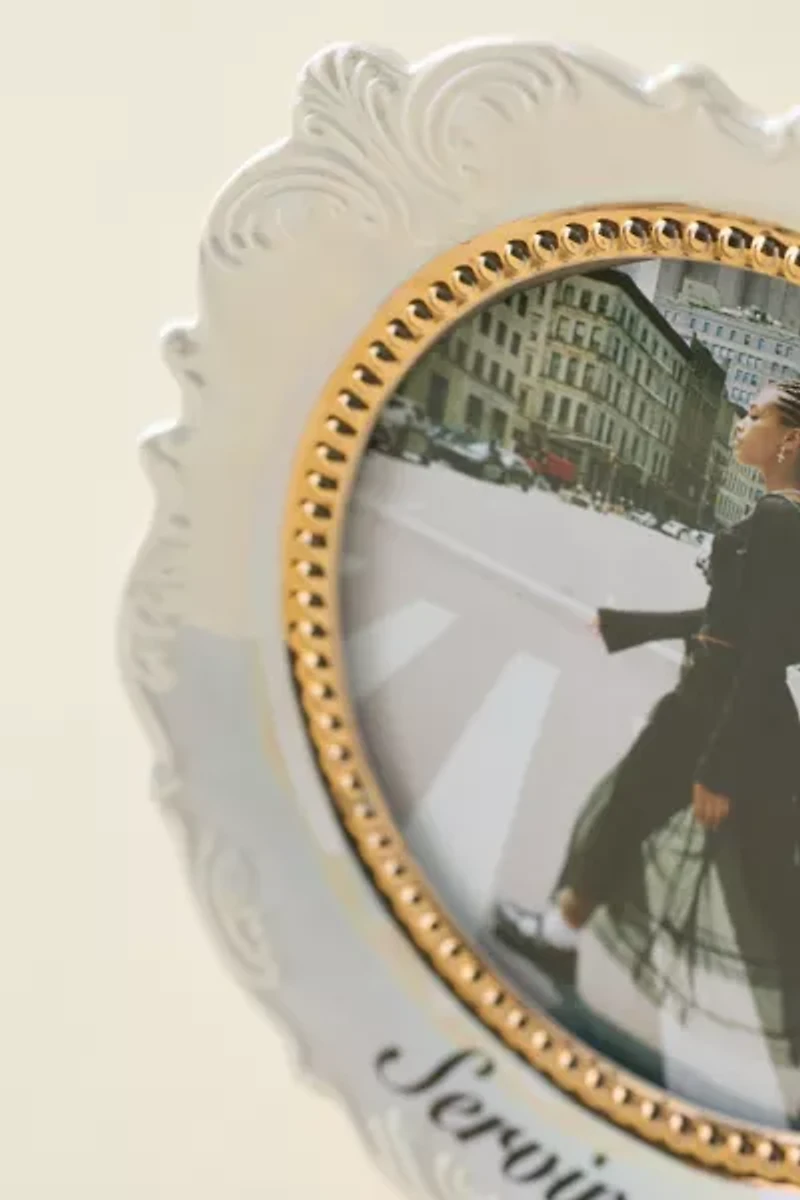 Ornate Queen 5” Round Ceramic Picture Frame