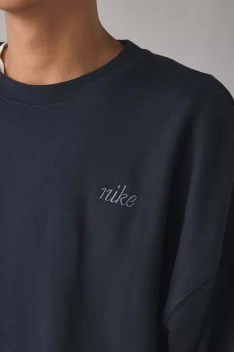 Nike Club Oversized Crew Neck Sweatshirt