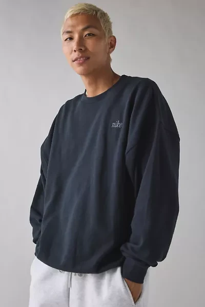 Nike Club Oversized Crew Neck Sweatshirt