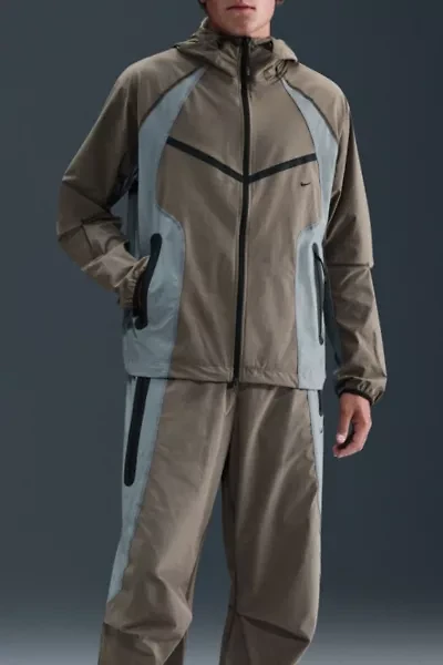 Nike Tech Woven Dri-FIT Colorblock Windrunner Jacket