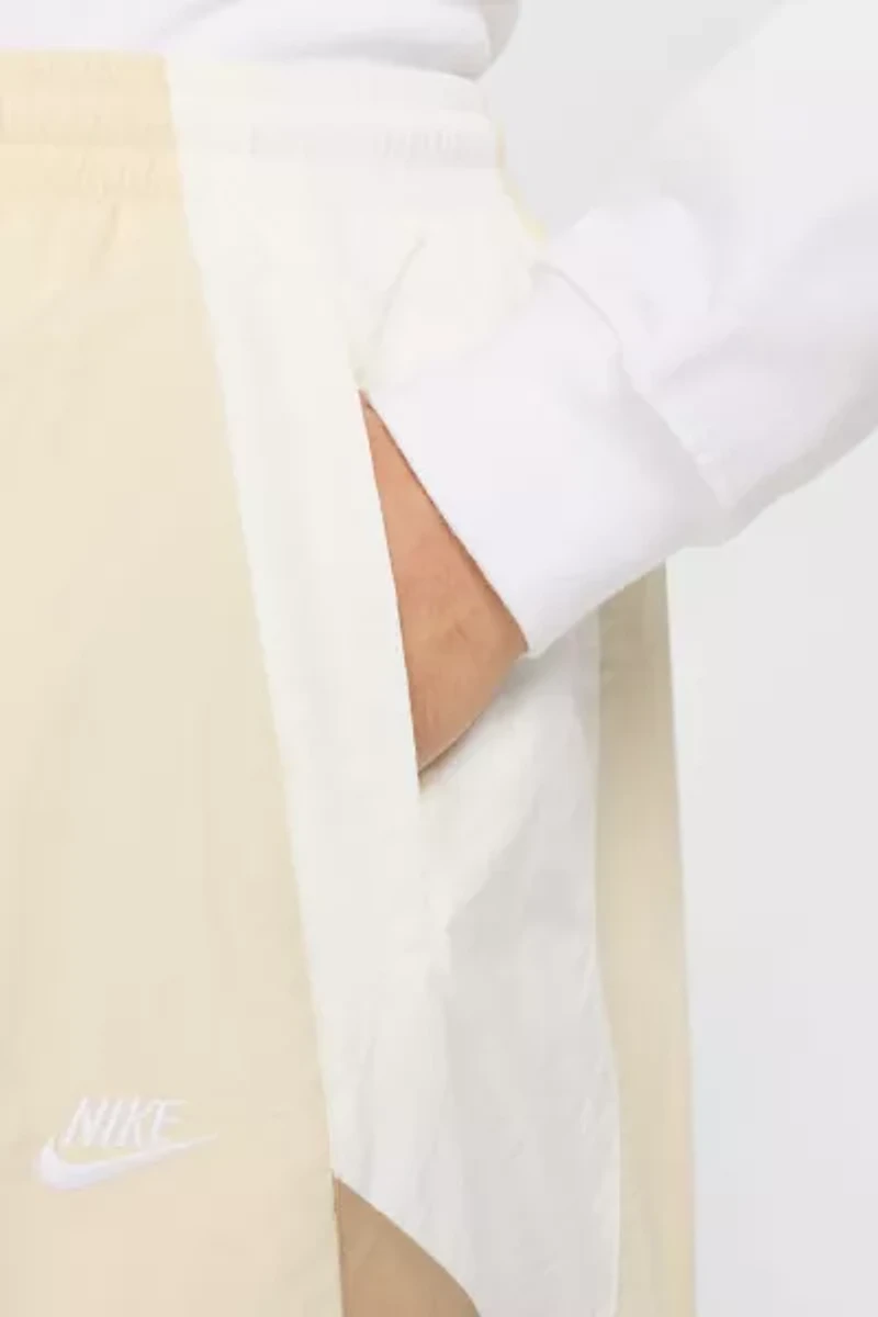Nike Club Woven Track Pant