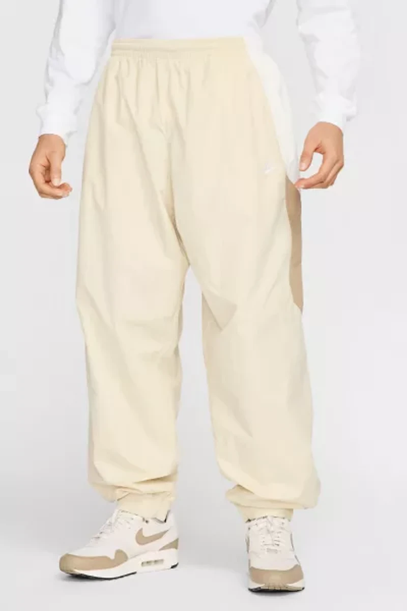 Nike Club Woven Track Pant