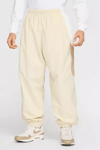 Nike Club Woven Track Pant