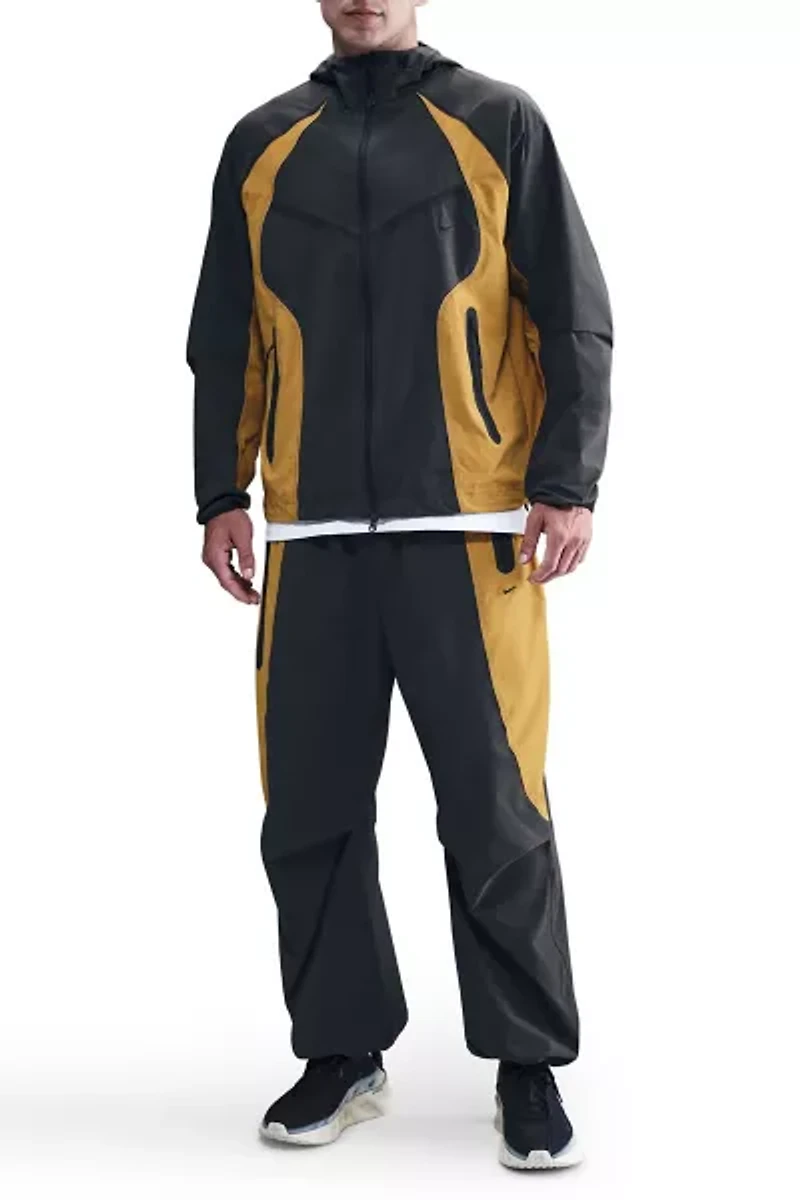 Nike Tech Dri-FIT Woven Oversized Pant