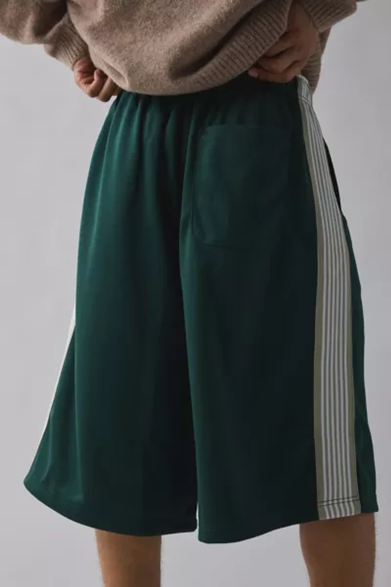 UO Mammoth Track Short