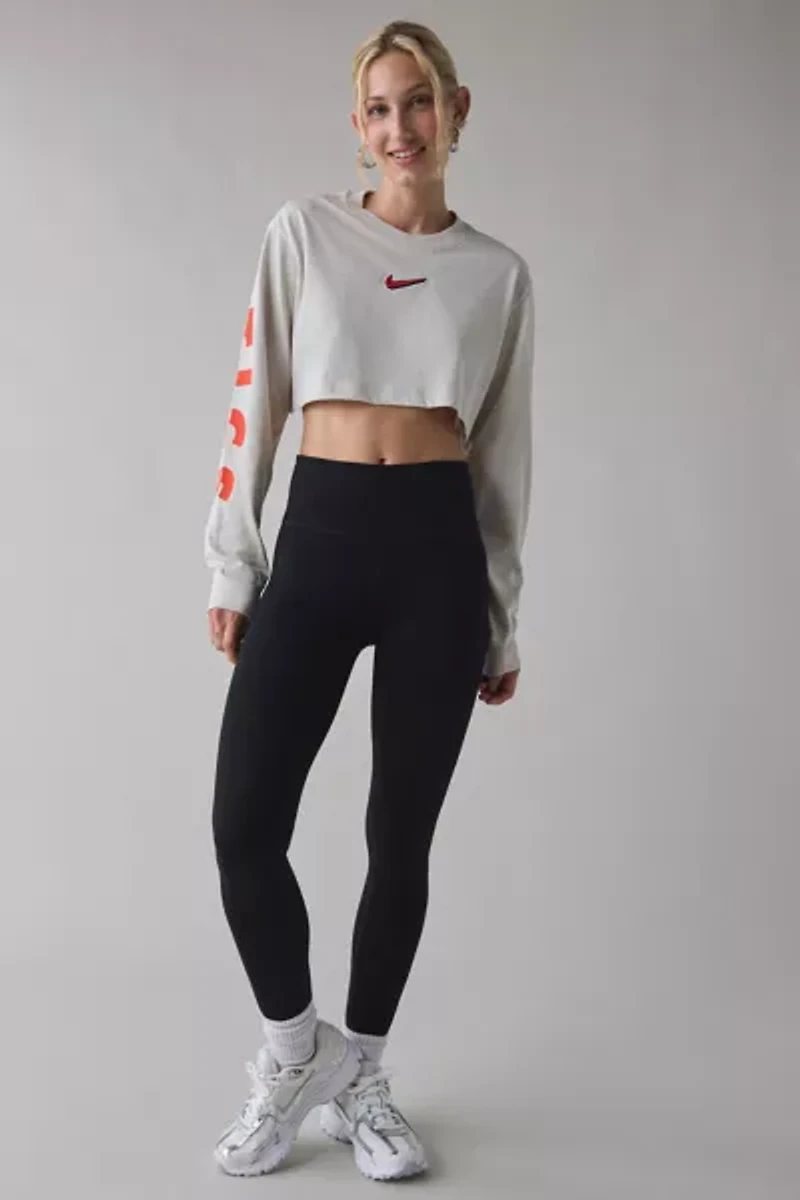 Nike Sportswear Graphic Oversized Long Sleeve Cropped Tee