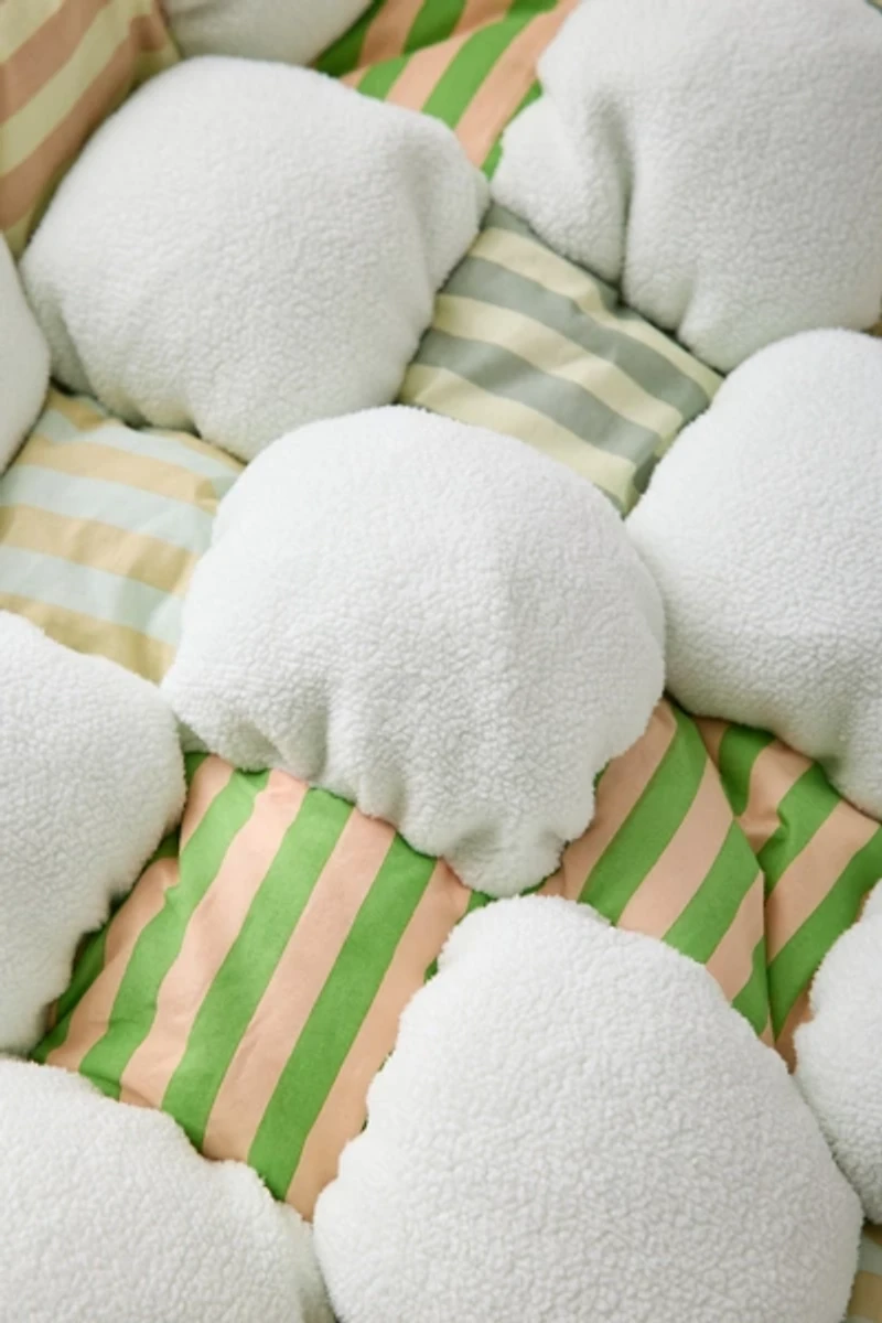 Printed Marshmallow Cloud Fleece Throw Blanket