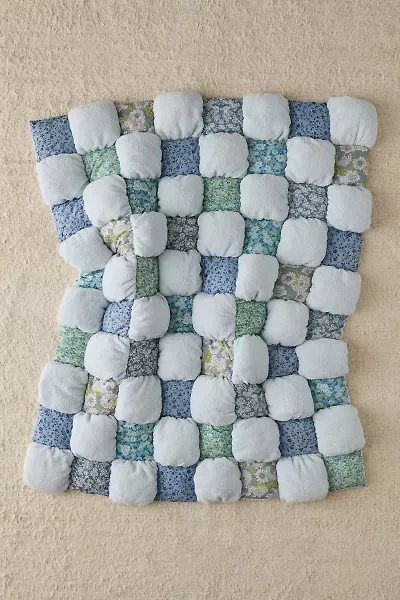 Printed Marshmallow Cloud Fleece Throw Blanket