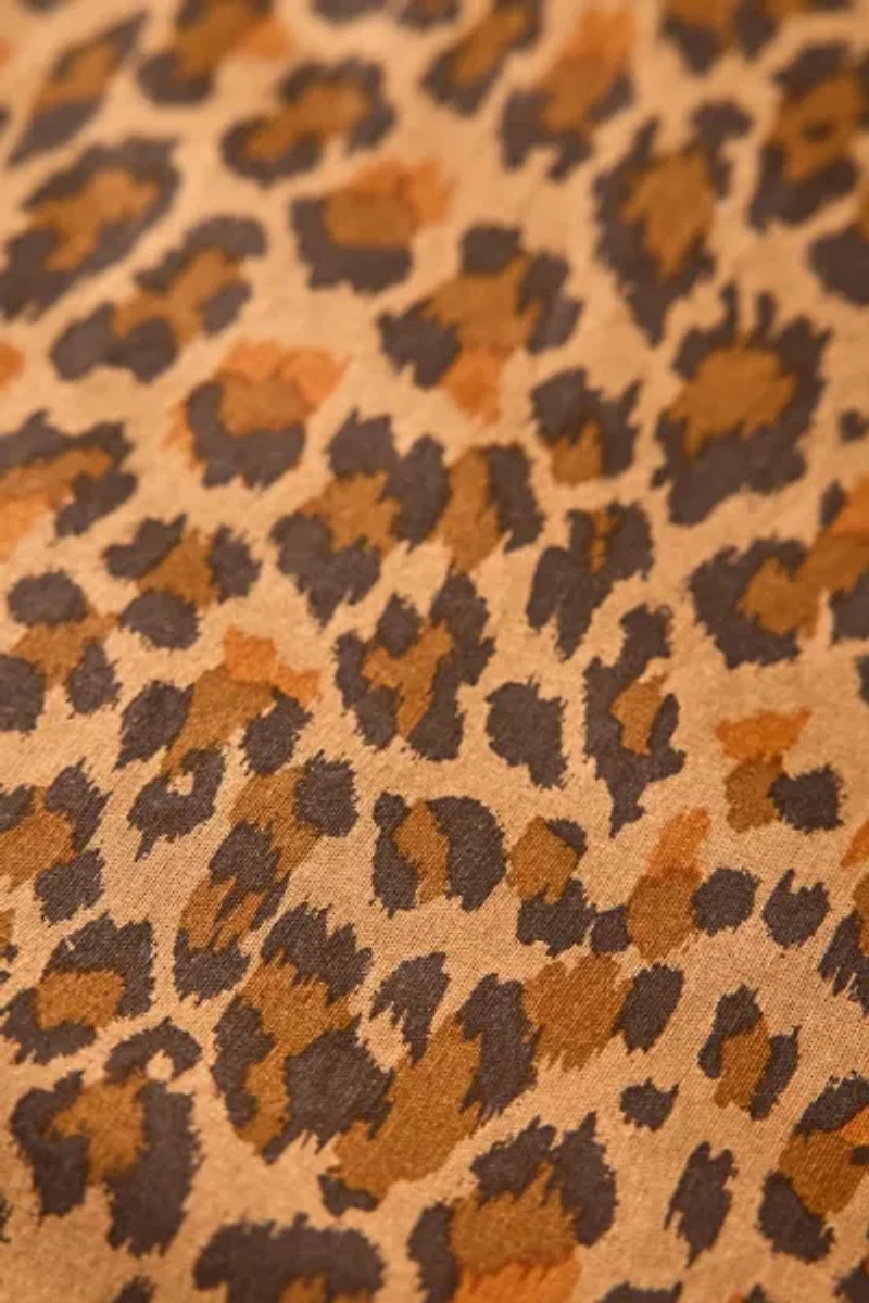Dolores Leopard Patterned Comforter Set