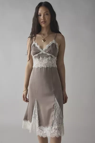 Kimchi Blue Dipped Lace Satin Slip Midi Dress