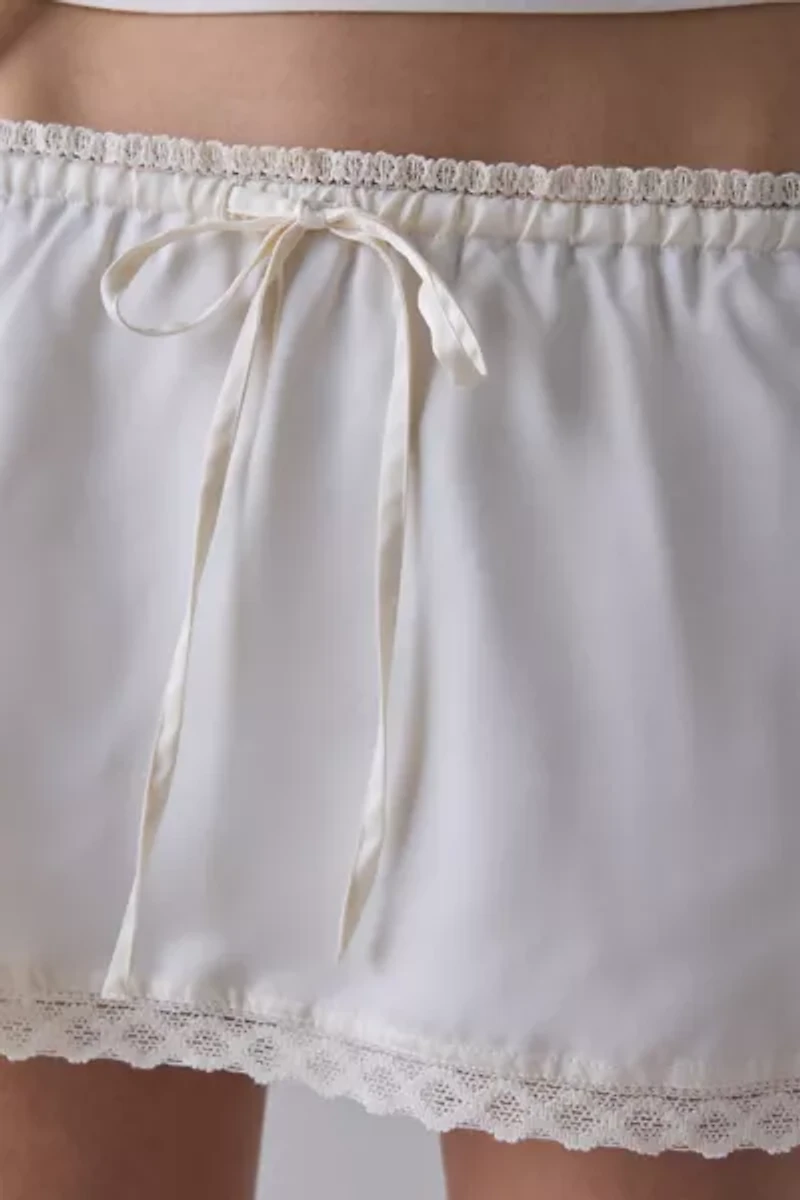 Kimchi Blue Rea Lace-Trim Satin Micro Mini Skirt