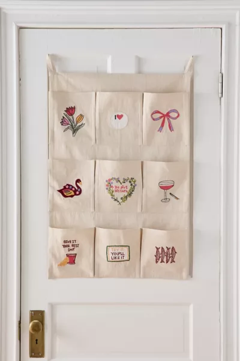 Embroidered Graphic 9-Pocket Storage Wall Hanging