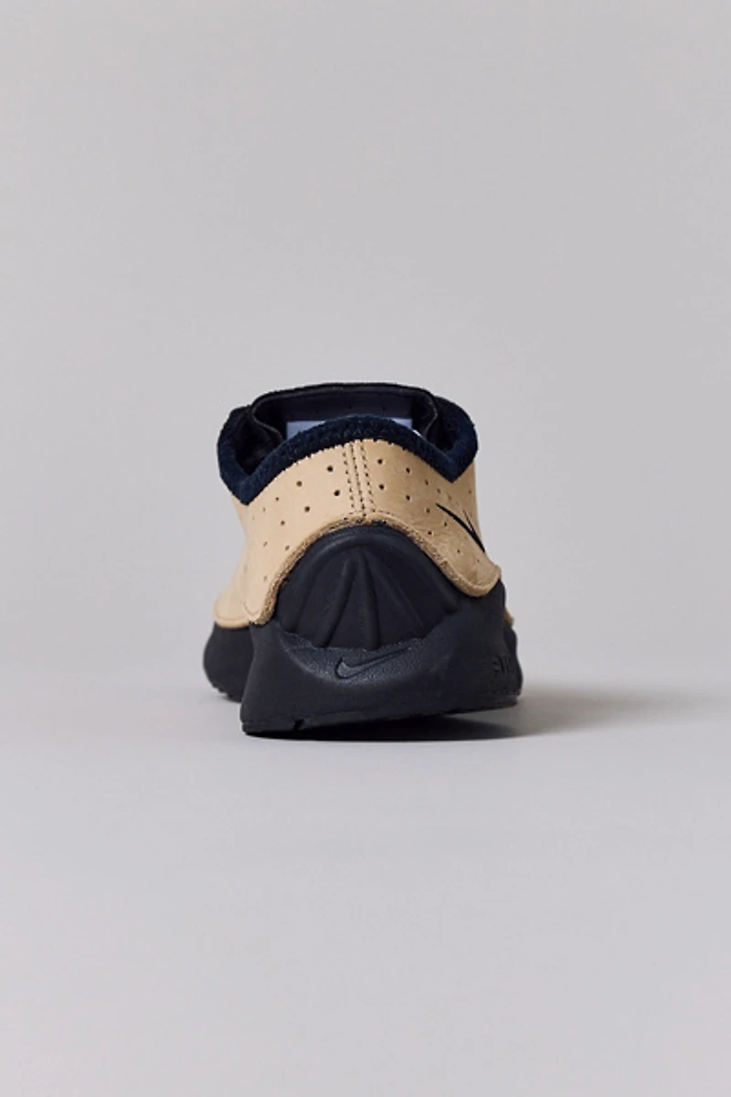 Nike Women's Air Superfly Sneaker