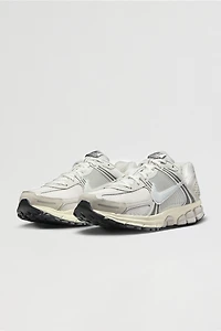 Nike Men's Zoom Vomero 5 Sneakers