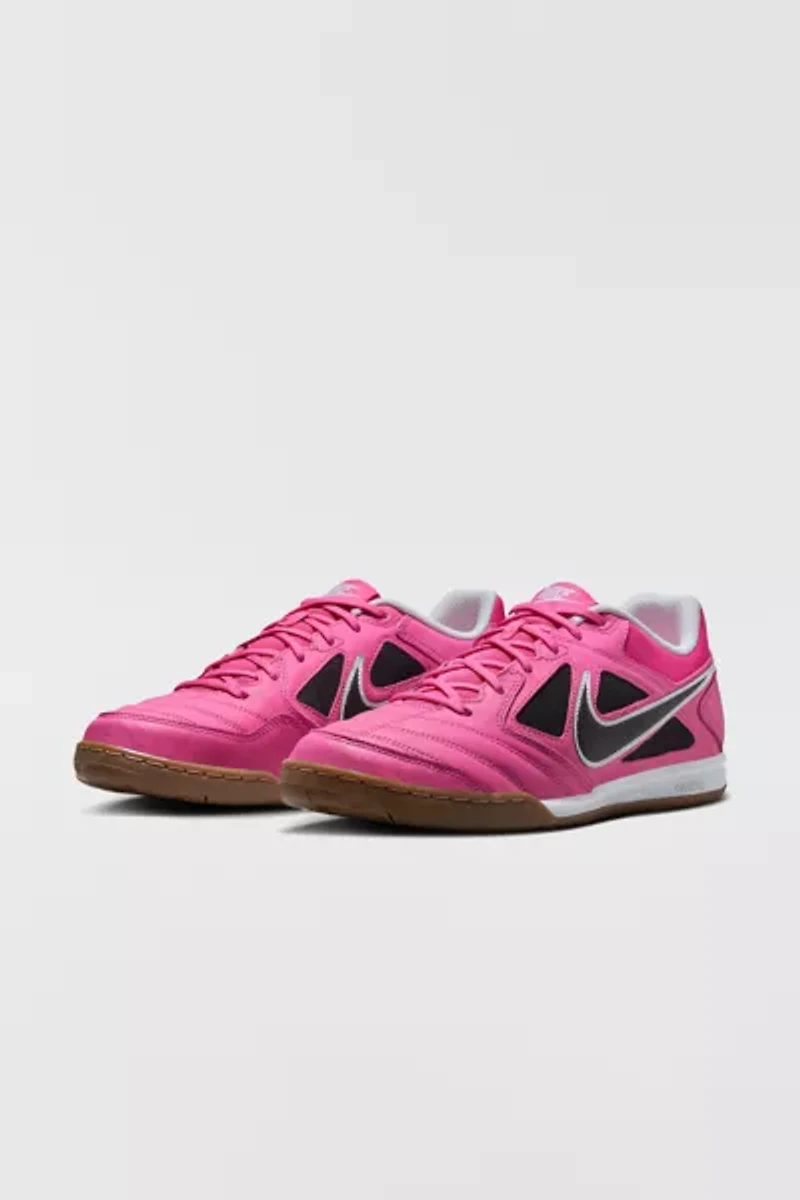 Nike Women's Gato Sneaker