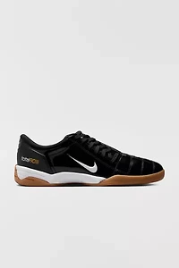 Nike Women's Total 90 Sneaker