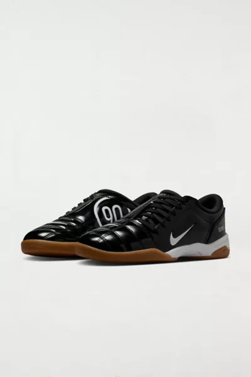 Nike Men's Total 90 III Sneaker