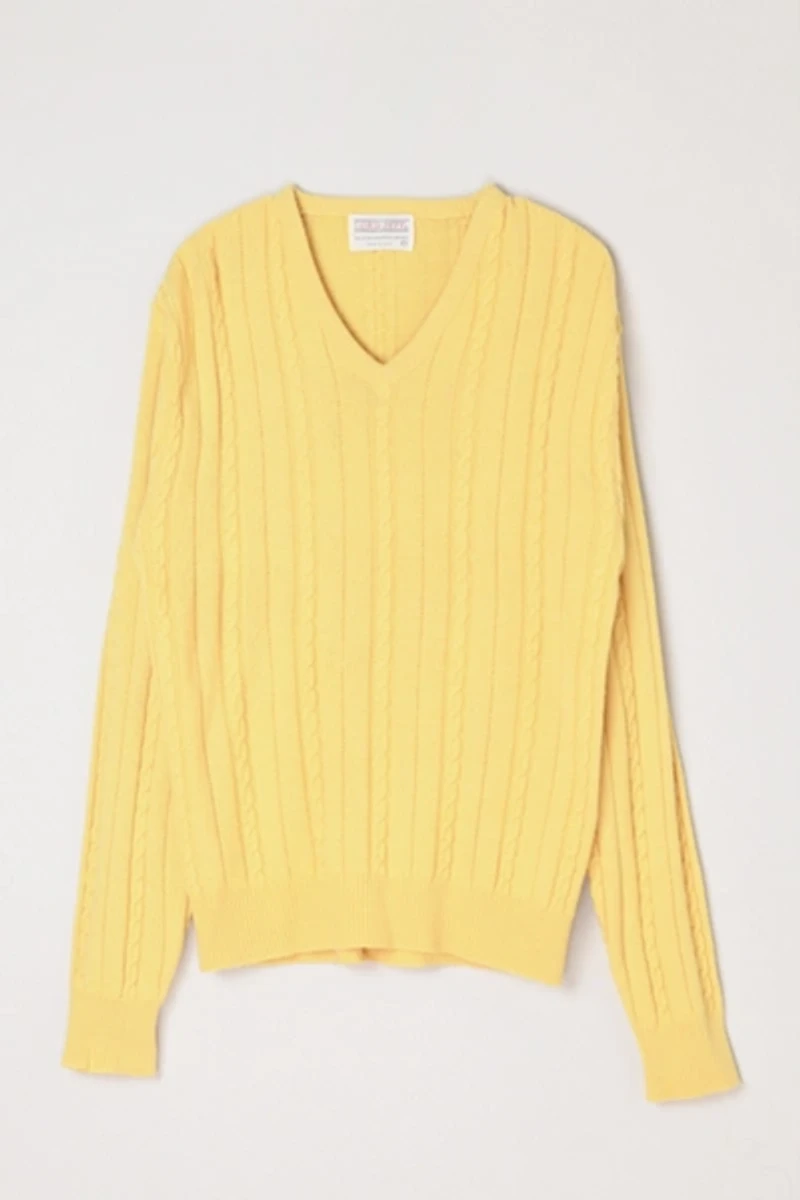 Vintage 1960s Light Yellow Cable Knit Sweater