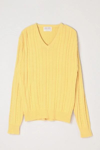 Vintage 1960s Light Yellow Cable Knit Sweater