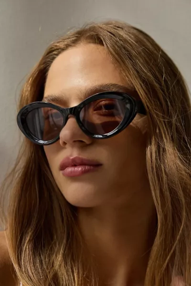 Taylor Retro Oval Sunglasses