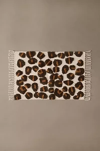 Cleo Leopard Spot Hilo Tufted Rug