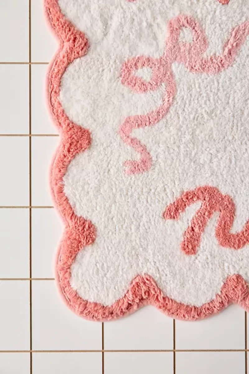 Get Naked Scalloped Bath Mat