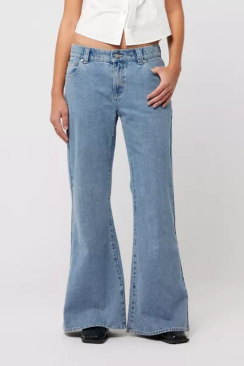 Abrand 99 Low Baggy Flare Jean