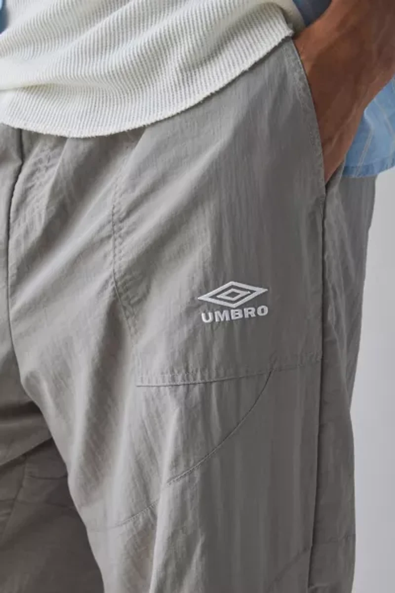 Umbro Zip-Off Loose Fit Track Pant