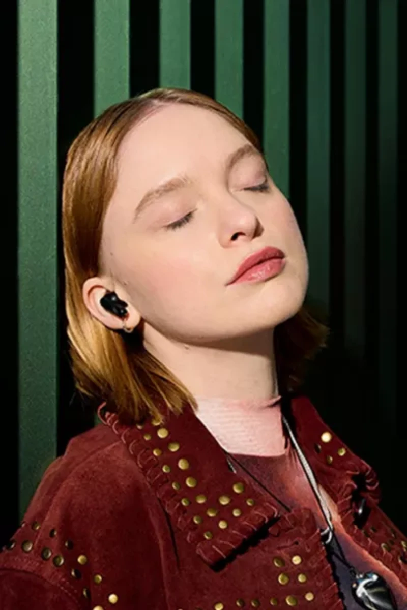 JBL Live Beam 3 Noise-Cancelling Earbuds