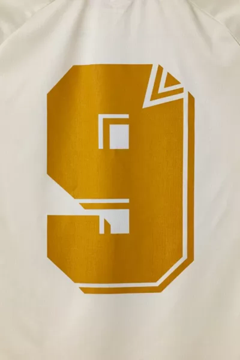 Umbro UO Exclusive #9 Graphic Jersey Tee