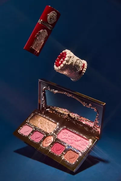 Flower Knows Strawberry Cupid Makeup Palette