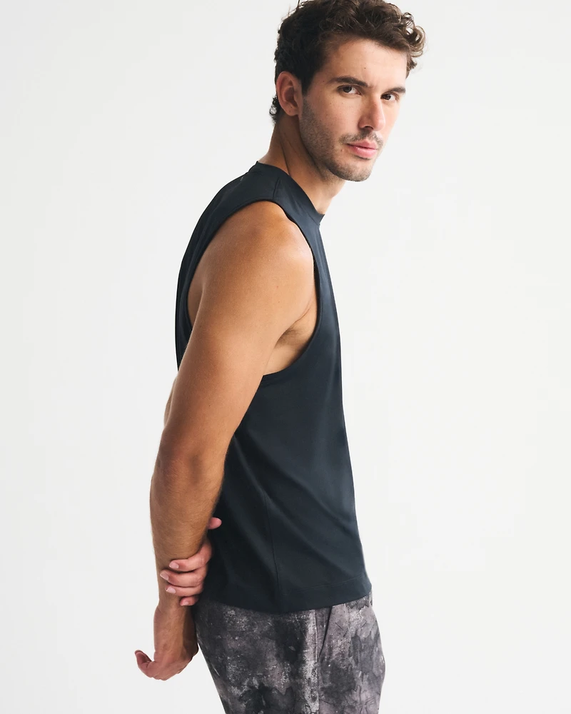 YPB sweatWIK Delt-Fit Tank