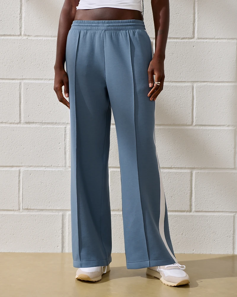 YPB neoKNIT Wide Leg Sweatpant