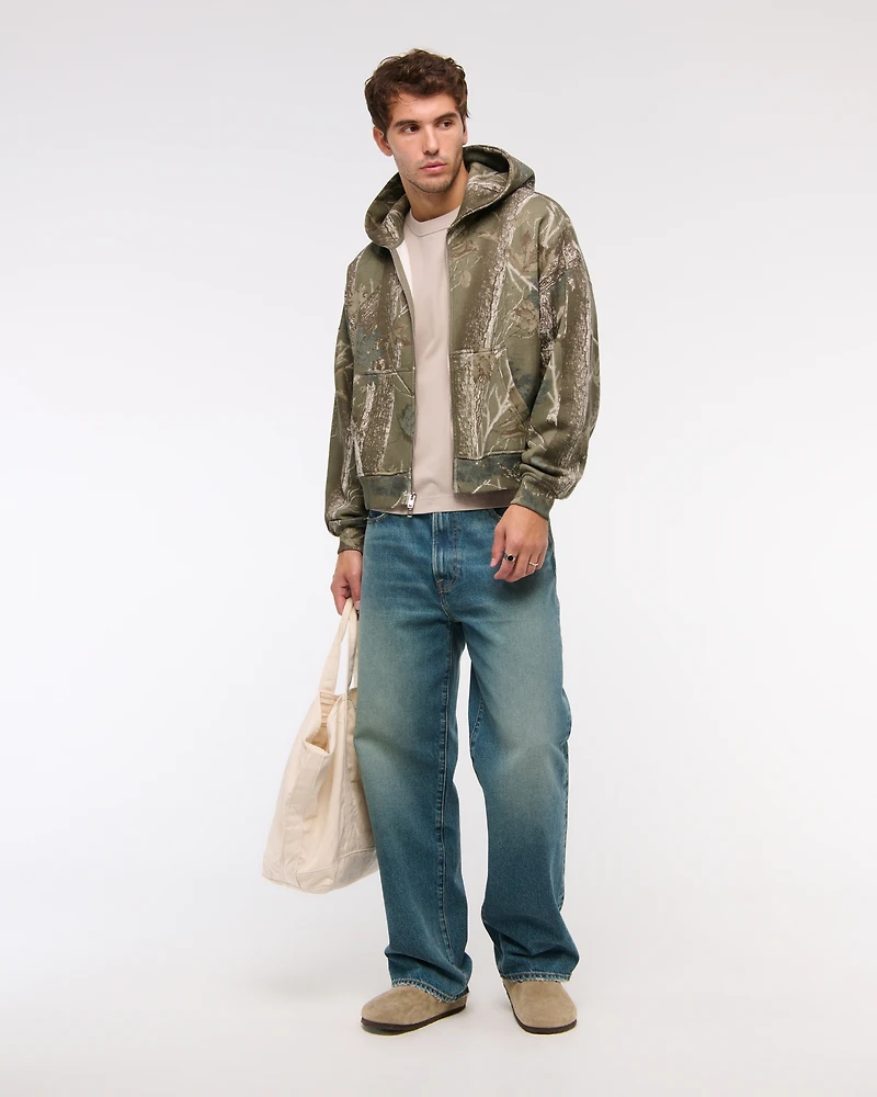 Sudadera con capucha y cremallera básica corta