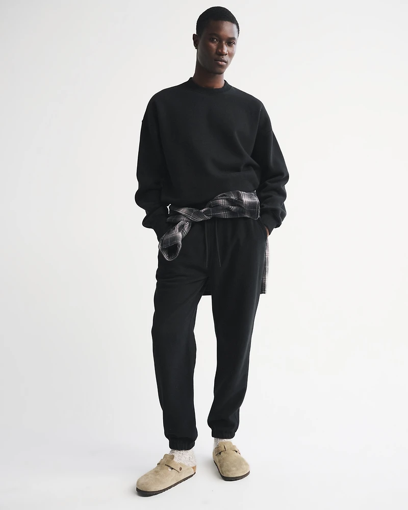 Essential Crew Sweatshirt